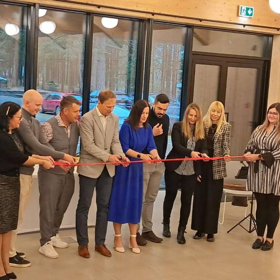 Uue kooli- ja lasteaiahoone pidulik avamine